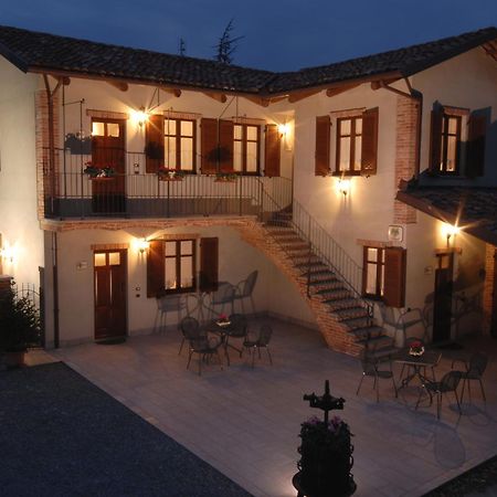 Agriturismo I Grappoli Serralunga d'Alba Exterior foto