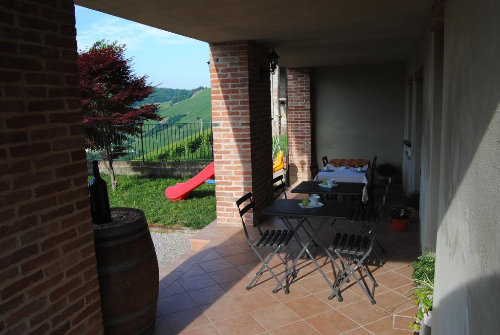 Agriturismo I Grappoli Serralunga d'Alba Exterior foto